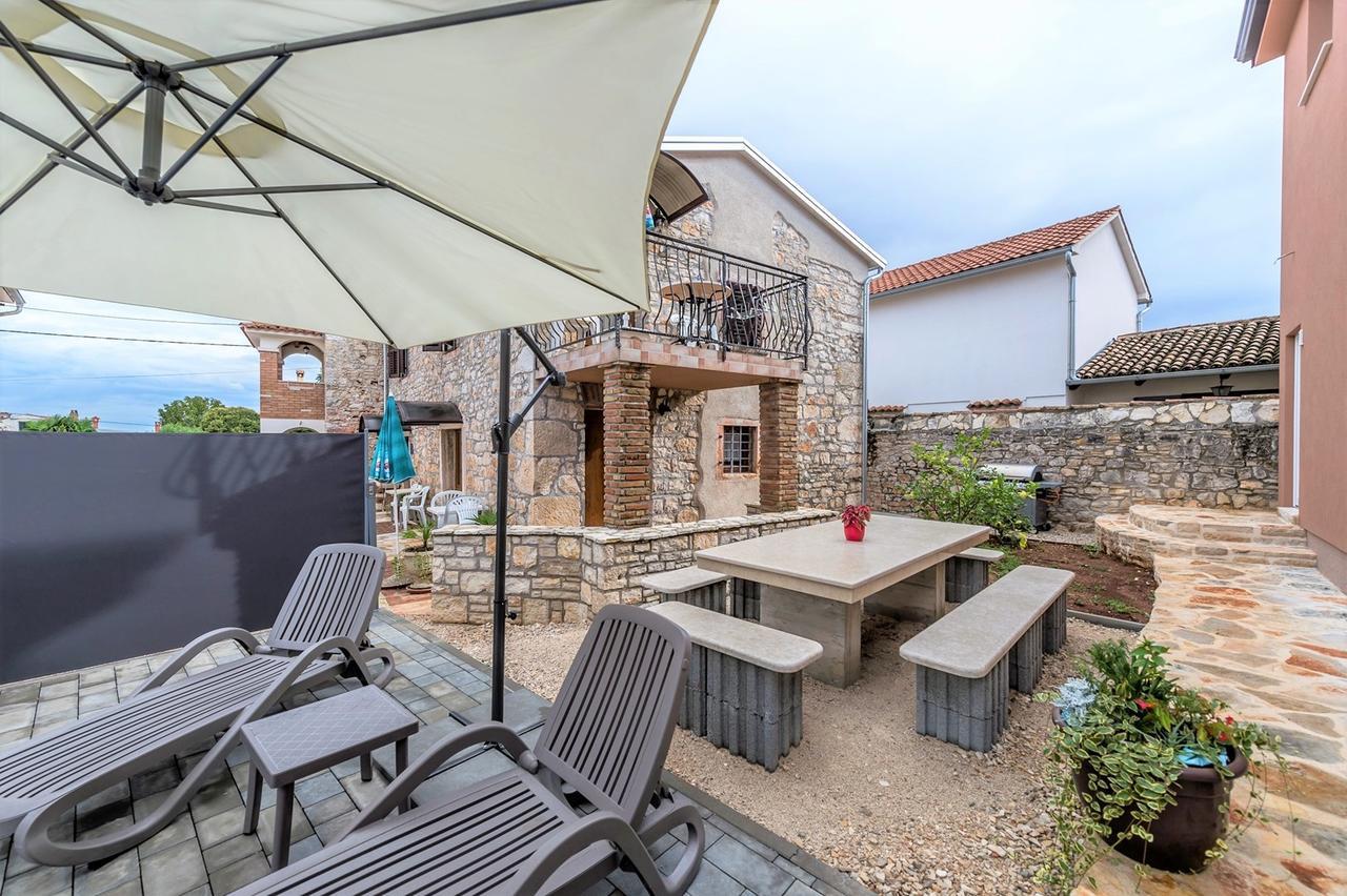 Villa Valtrazza Tar-Vabriga Ngoại thất bức ảnh