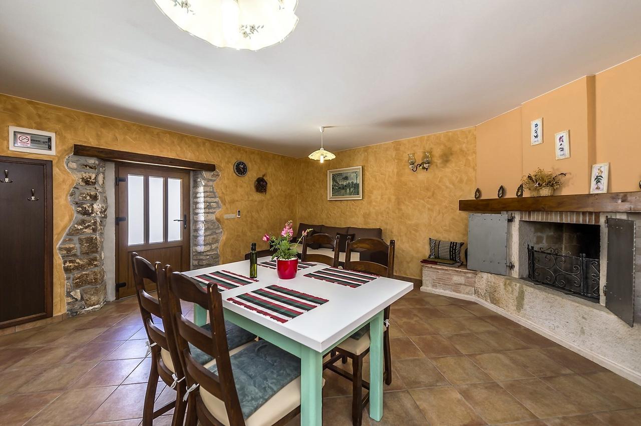 Villa Valtrazza Tar-Vabriga Ngoại thất bức ảnh