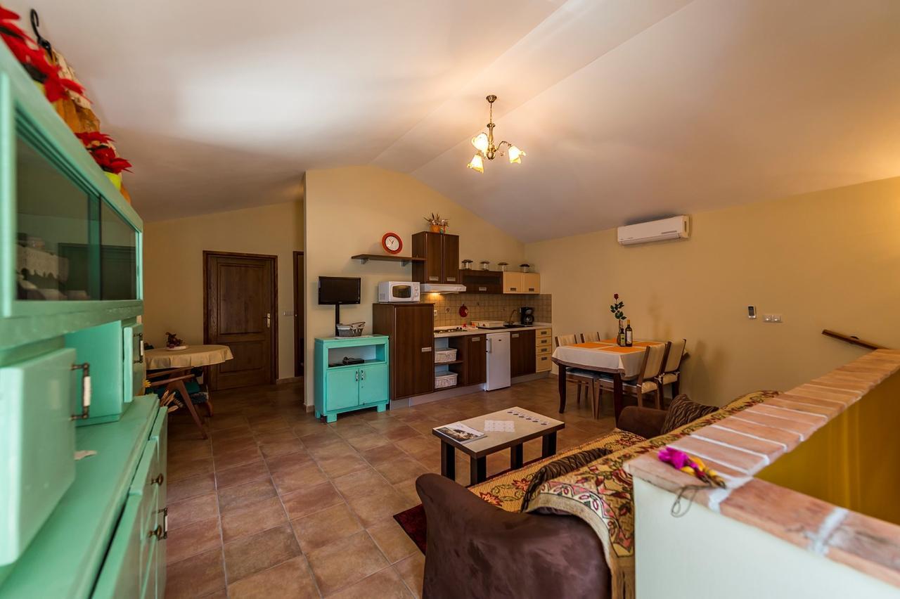 Villa Valtrazza Tar-Vabriga Ngoại thất bức ảnh